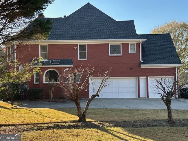 Building Photo - 235 Summerhouse Ln