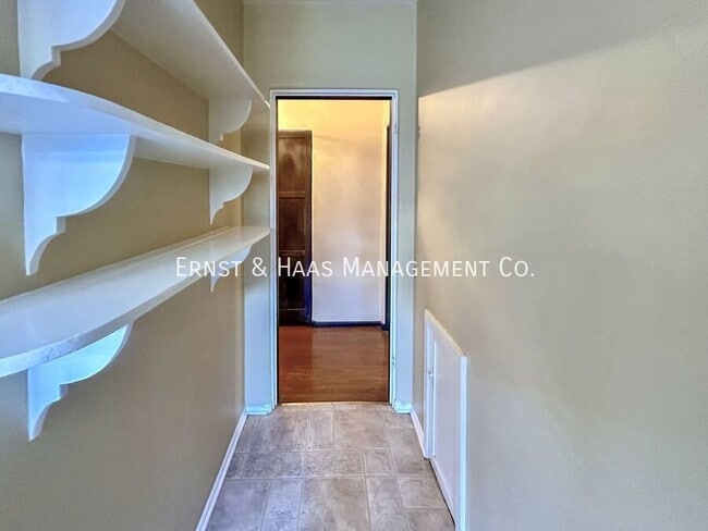 Building Photo - 601 Termino Ave