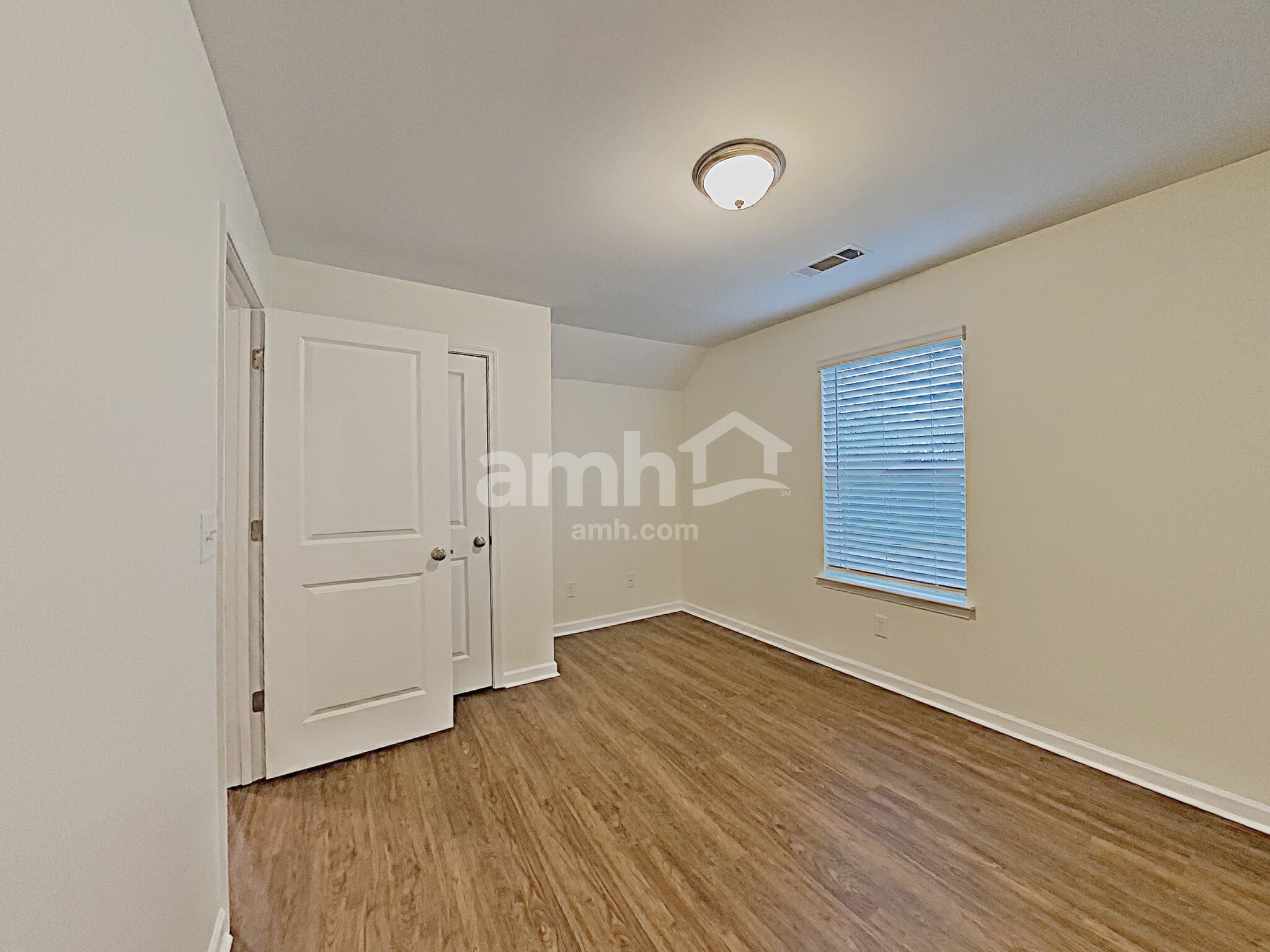 Building Photo - 299 Ivy Brook Dr