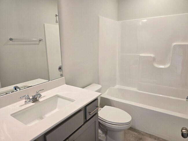 Building Photo - New 3 Bedroom 2.5 Bathroom Single Family H...