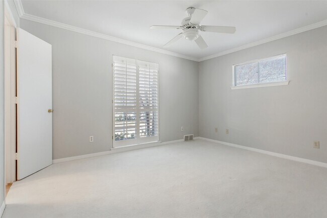 Building Photo - 6926 Colfax Dr