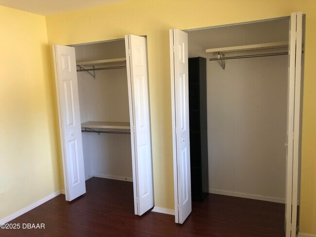 Building Photo - 1166 Ashland Ct