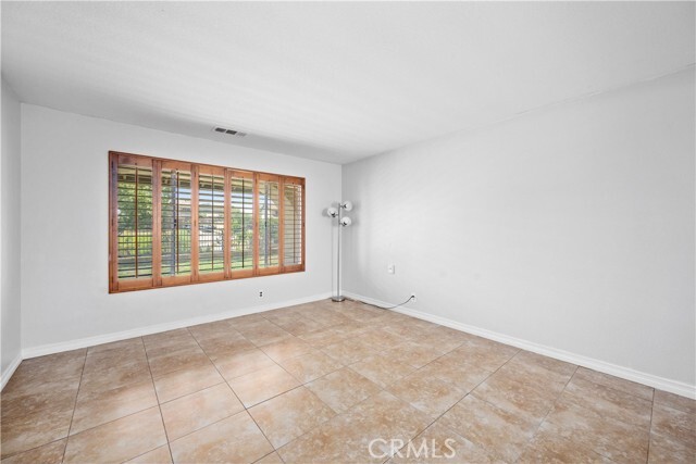 Building Photo - 10703 Valley Dr