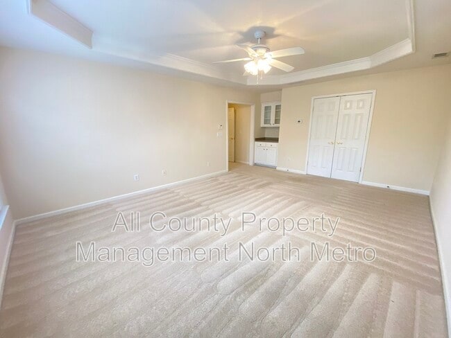 Building Photo - 2024 Belridge Ct