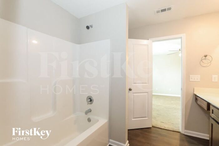 Building Photo - 974 Walnut Creek Cir
