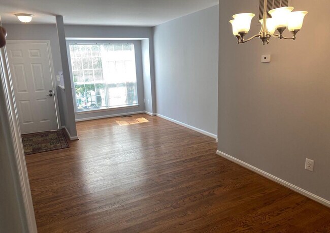 Building Photo - 14174 Autumn Cir