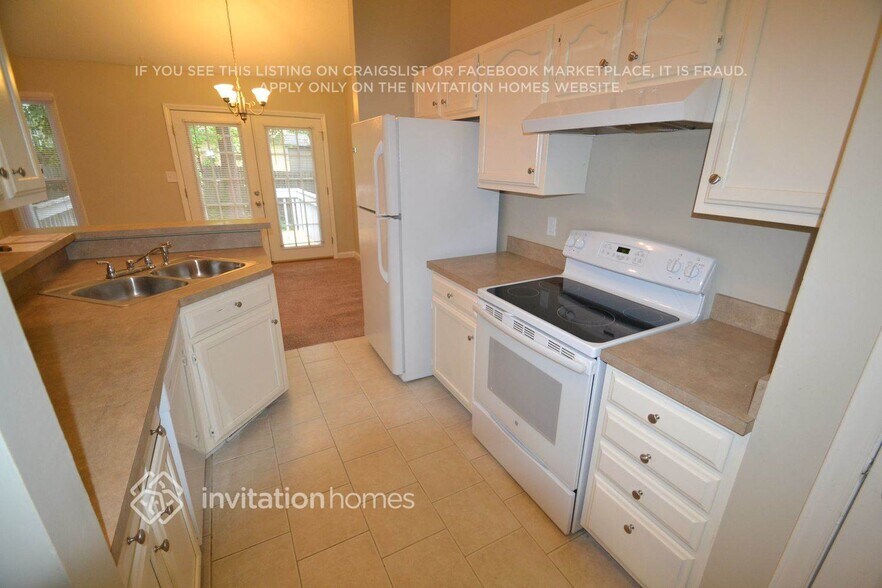 Building Photo - 2704 Kempsford Pl