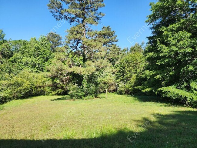 Building Photo - 1529 Winchester Trail