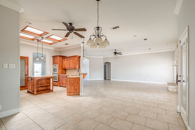 Building Photo - 2903 Savoy Pl