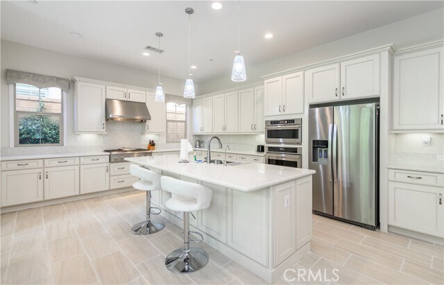 Building Photo - 111 Cordial