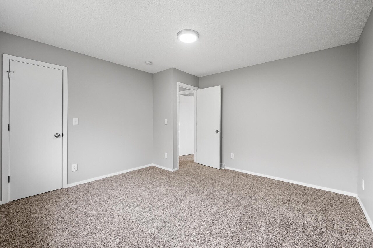 Building Photo - 5801 Covington Ter