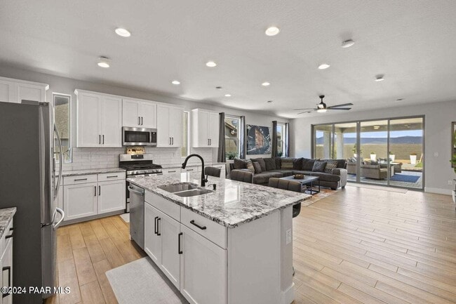 Building Photo - 6893 Killdeer Trl