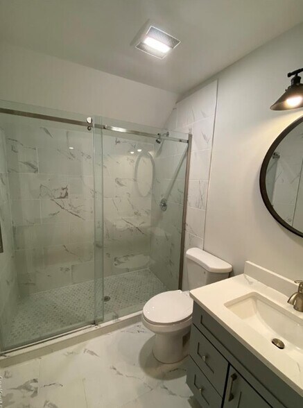 Building Photo - 532 N Main St