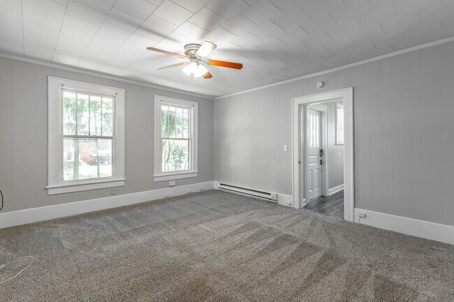 Building Photo - 300 Dunlap Ave