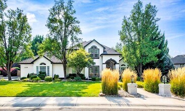 Building Photo - Luxury Home with Pool in the Heart of Eagle | 2 Primary Suites | ½ Acre