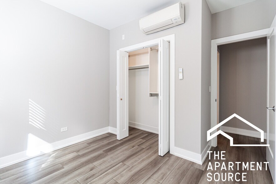 Building Photo - 3939 N Janssen Ave