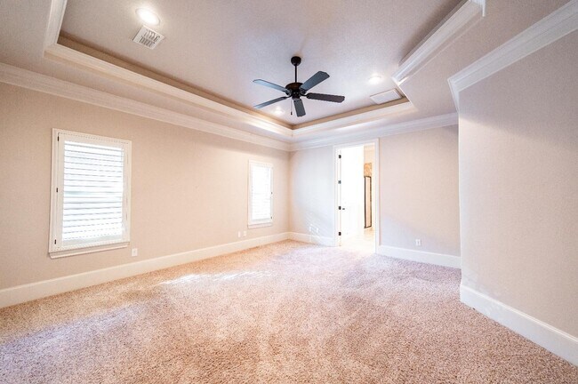 Building Photo - 4402 108th St