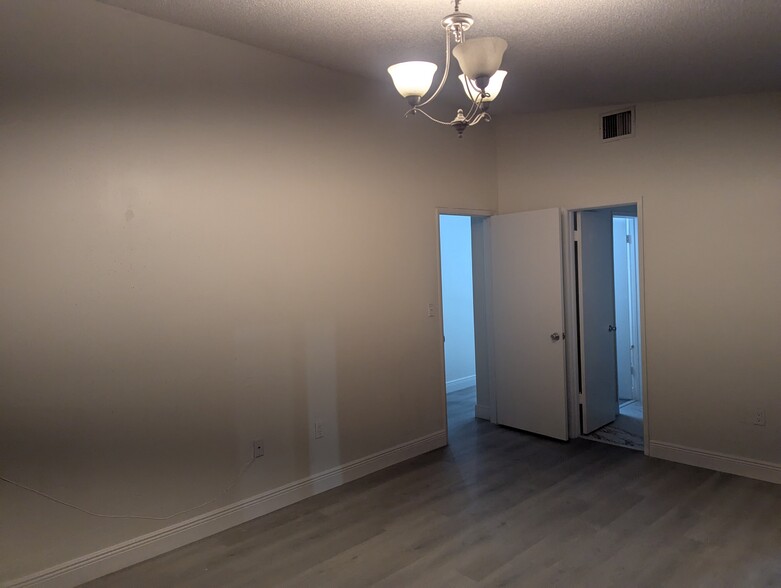Building Photo - 8977 SW 123rd Ct