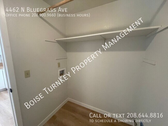 Building Photo - 4462 N Bluegrass Ave