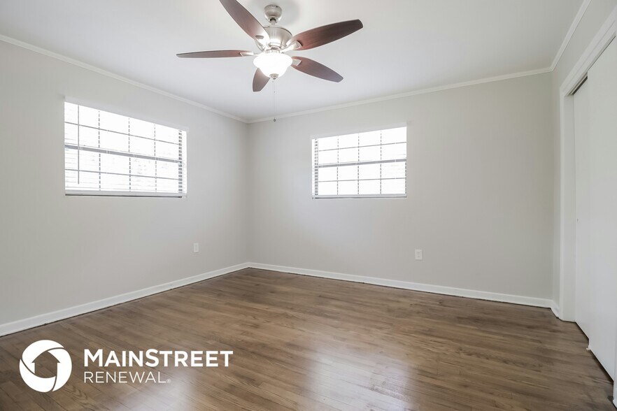 Building Photo - 1198 S Golf Lake Dr