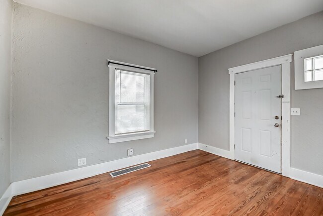 Building Photo - 5316 Markey Rd