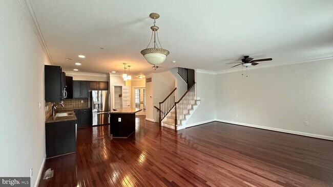 Building Photo - 938 Dutch Dr