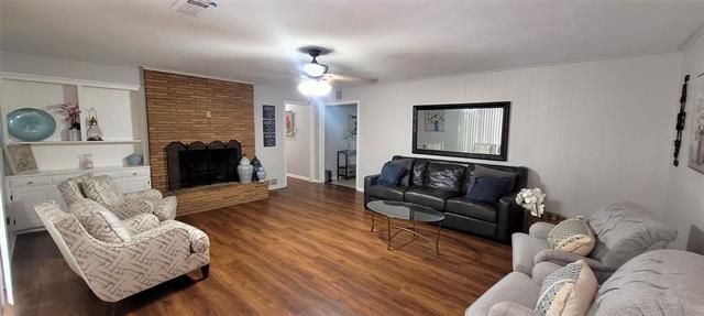 Building Photo - 204 Overhill Dr