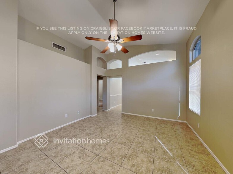 Building Photo - 4922 W Behrend Dr