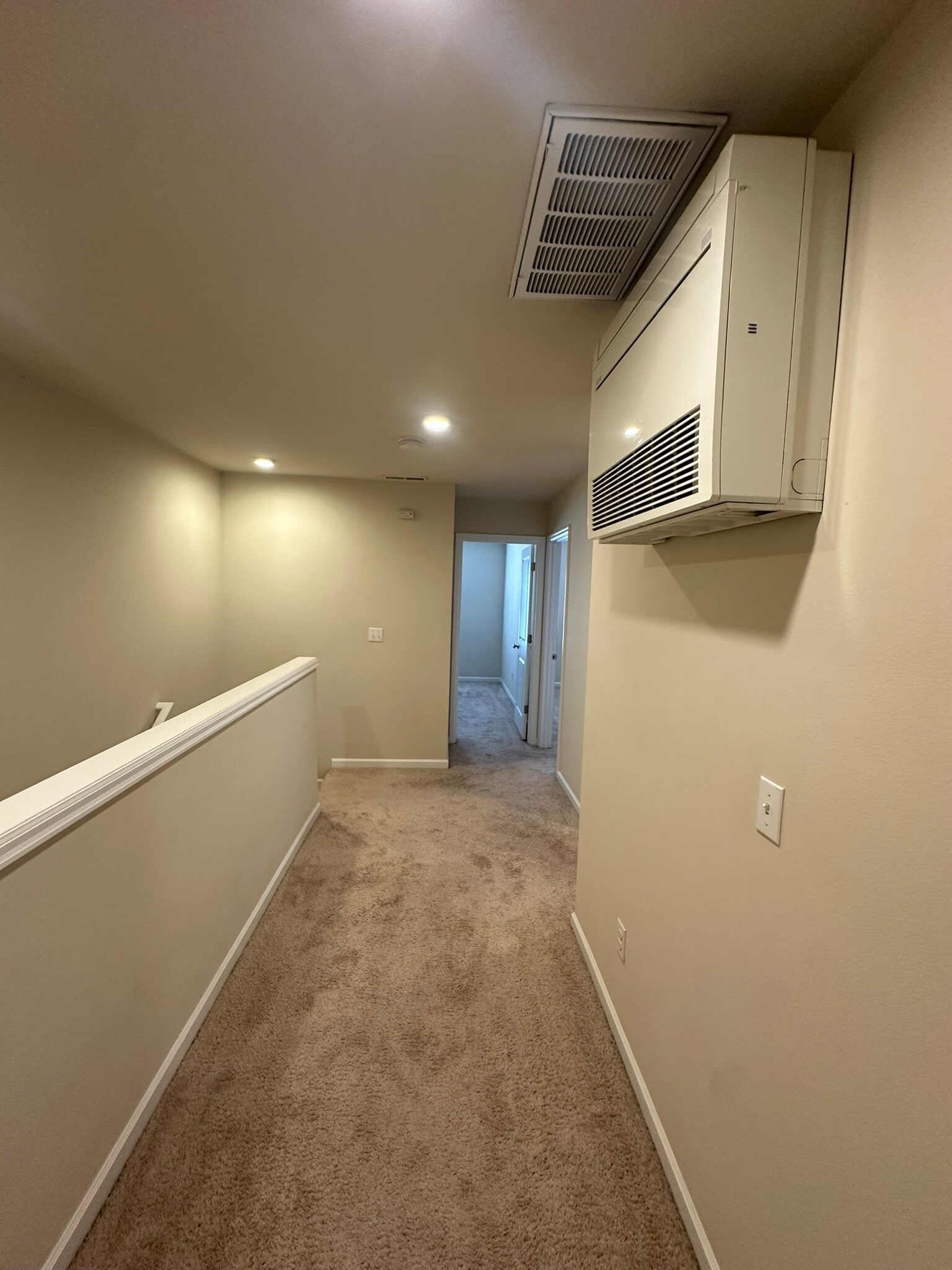 Building Photo - 17634 SW Devonshire Way