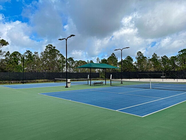 Building Photo - 3BD/2BA/3 Car Garage in Stoneybrook