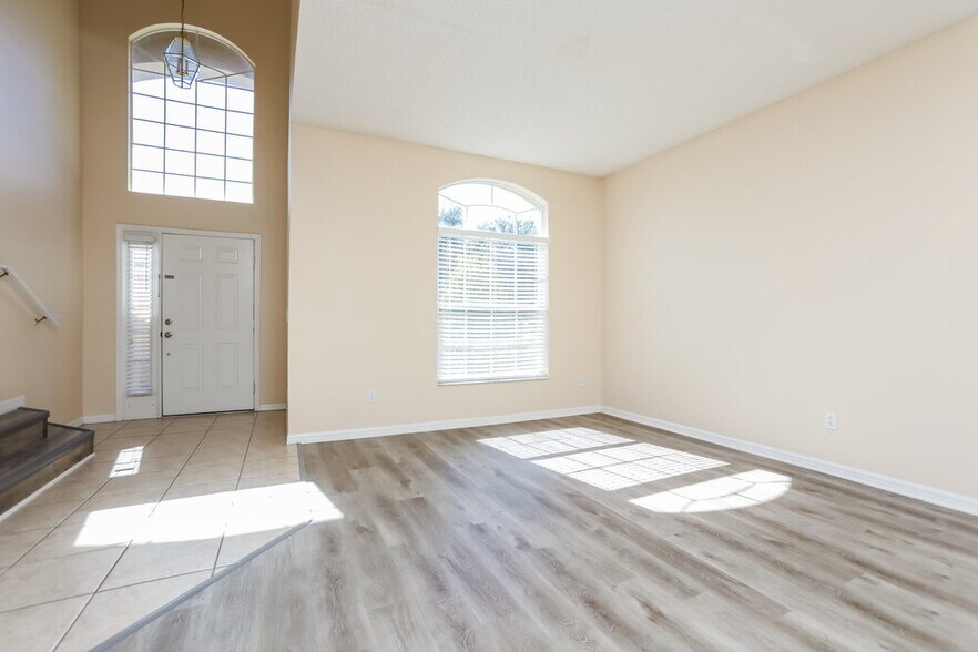 Building Photo - 882 Grand Sayan Loop