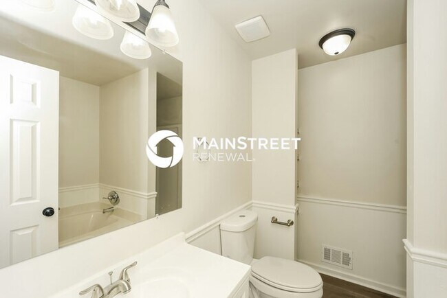 Building Photo - 3 Bedroom Pet-Friendly Home in Stockbridge, GA with Main Street Renewal
