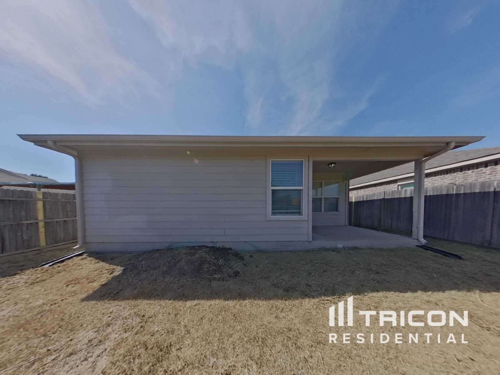 Building Photo - 4805 Cedar Springs Dr