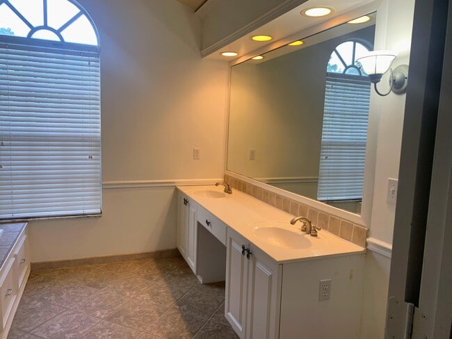 Building Photo - 21554 St Andrews Grand Cir