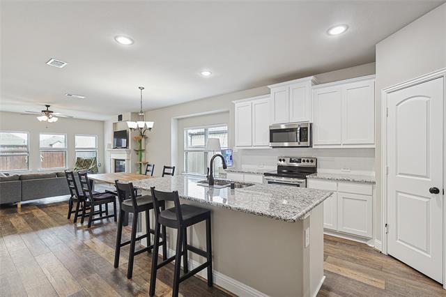Building Photo - 537 Oleander Dr