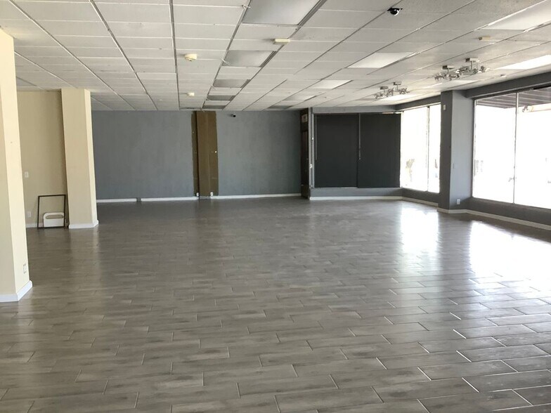 Building Photo - 66523 Pierson Blvd