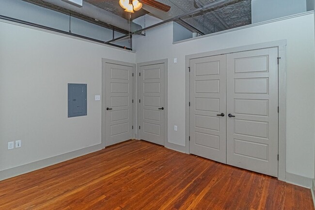 Building Photo - Nash Street Lofts Unit F
