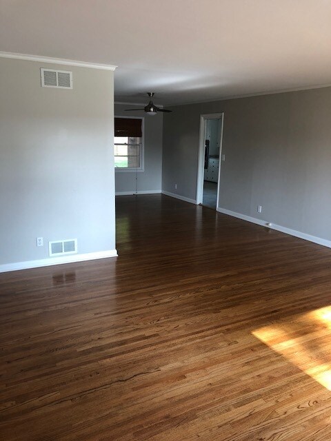 Building Photo - Wonderful Updates in this Midtown Charmer! 3 bed 1 bath, GREAT Kitchen!