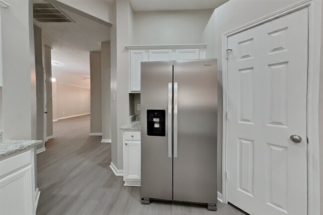 Building Photo - 16902 Canyon Ridge Ct