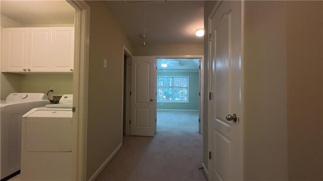 Building Photo - 2398 Meadow Falls Ln