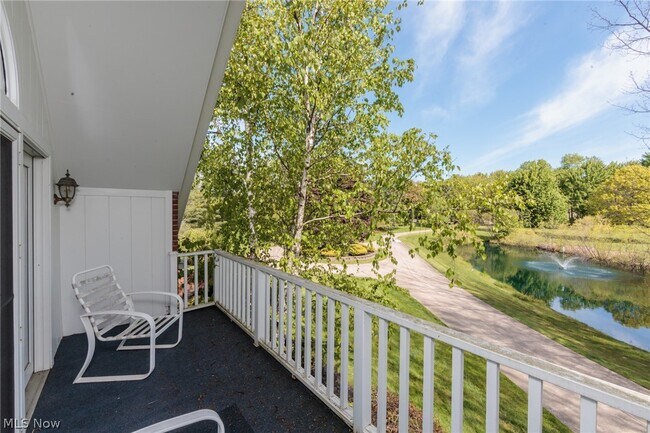 Building Photo - 30 Cableknoll Ln