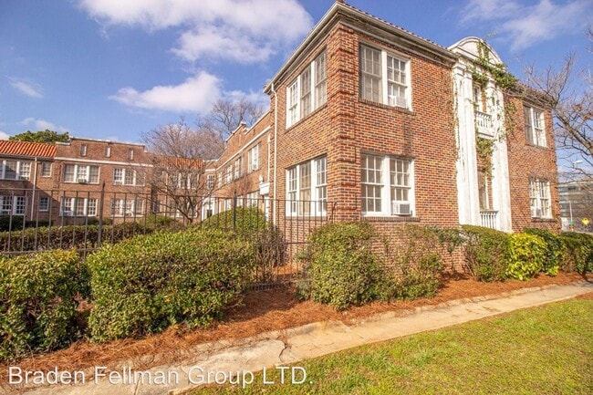 Building Photo - 1460 W Peachtree St NW