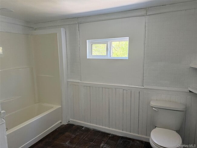 Building Photo - 46 Lime Kiln Rd