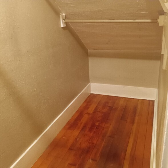 Walk-in closet - 2318 Brooks Ave