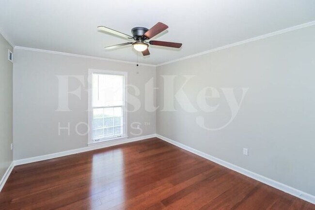 Building Photo - 2369 Penbrook Pl