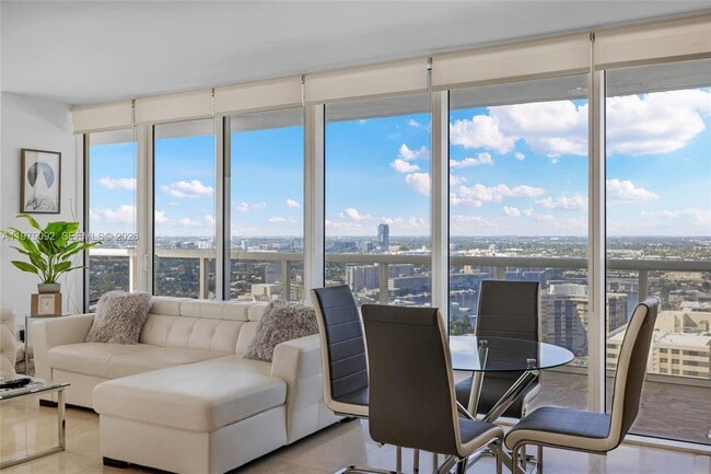 Building Photo - 1830 S Ocean Dr