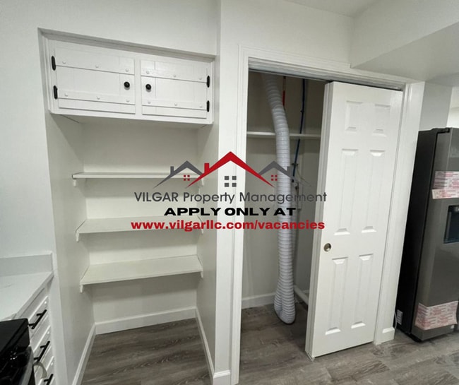 Building Photo - 4 full bedrooms, 1 full bathroom home in H...