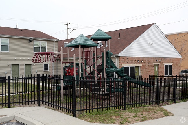 Building Photo - Sharswood Townhouses II