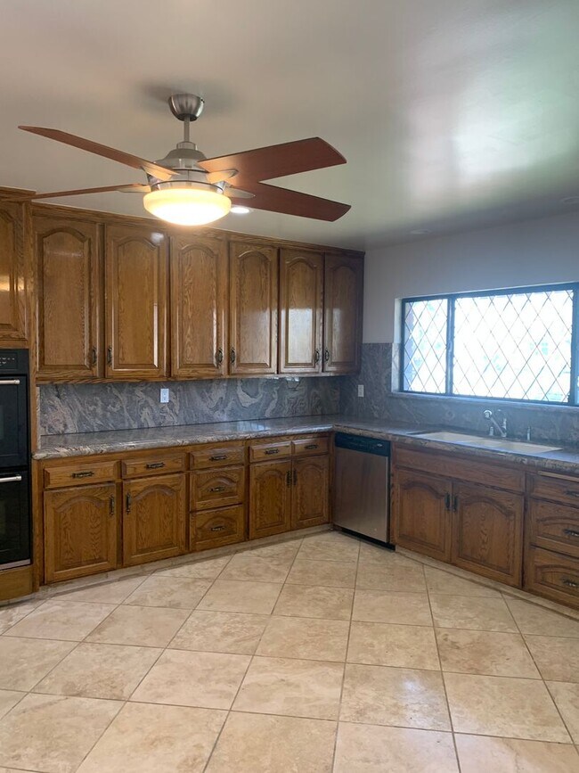 Building Photo - Rare opportunity! 2 Properties Available f...