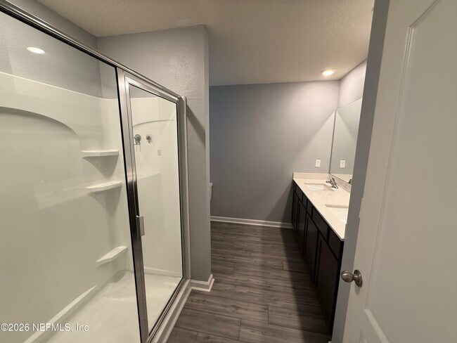 Building Photo - 8574 Newnan Lk Dr